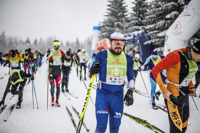 Sezonu ČEZ Skitour na Horních Mísečkách zahájilo 475 lyžařů. Pro double si dojel Knop