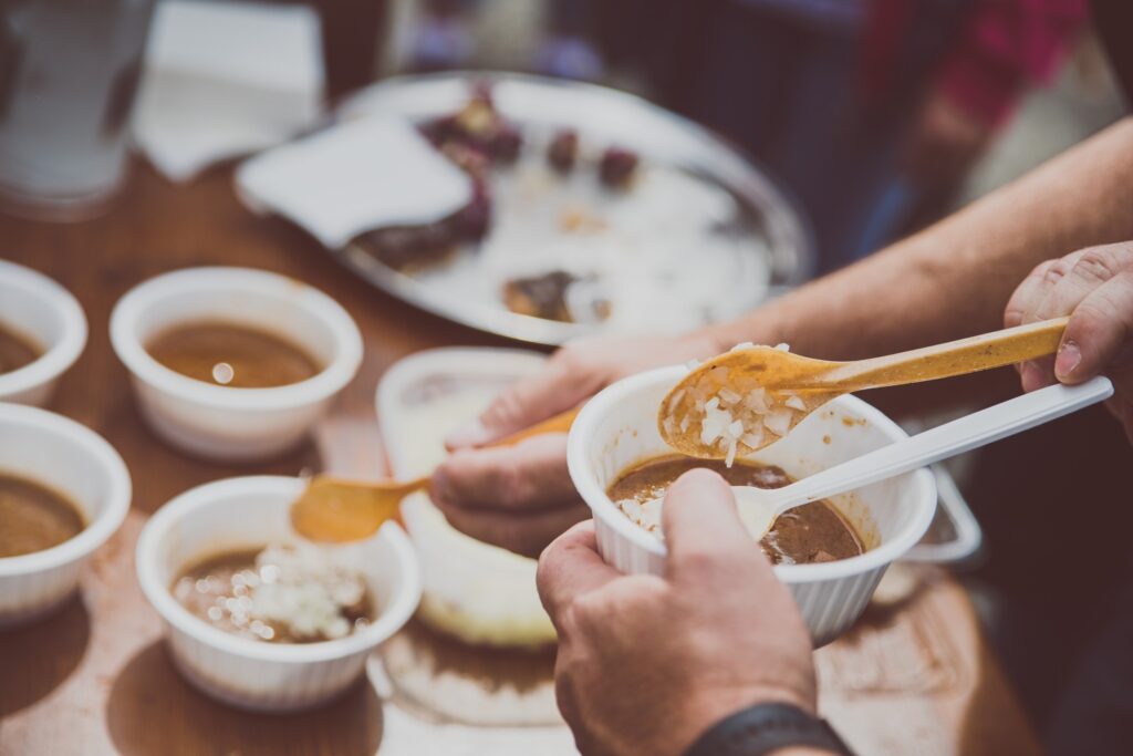 Krakonošův guláš 2025: Pec pod Sněžkou provoní soutěžní kotlíky