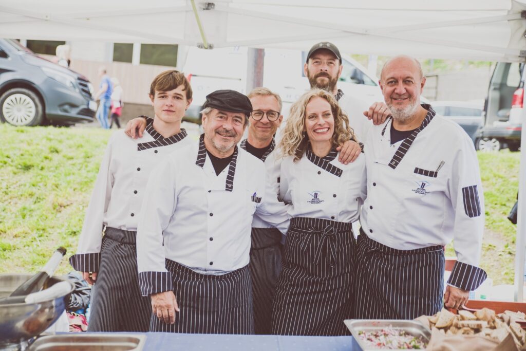 Krakonošův guláš 2025: Pec pod Sněžkou provoní soutěžní kotlíky