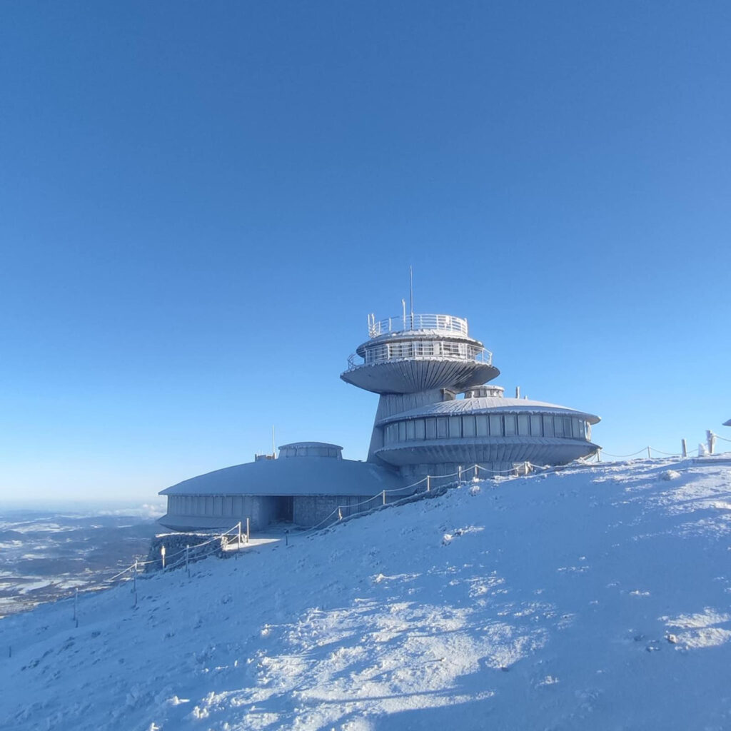Prosinec v Peci pod Sněžkou: Měsíc plný kouzel, koncertů a tradičních setkání